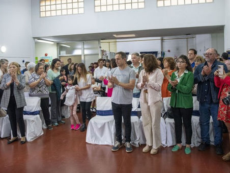 Abella acompañó el acto de imposición del nombre “Calixto Dellepiane” a la Escuela N° 502