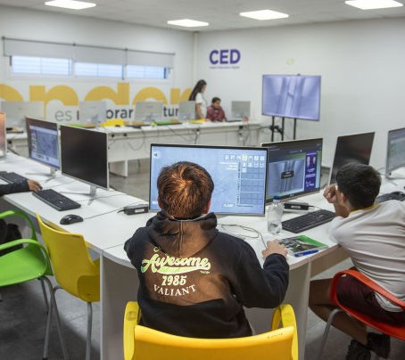 Chicos, jóvenes y adultos tendrán una nueva oportunidad de aprender y descubrir el mundo de la tecnología