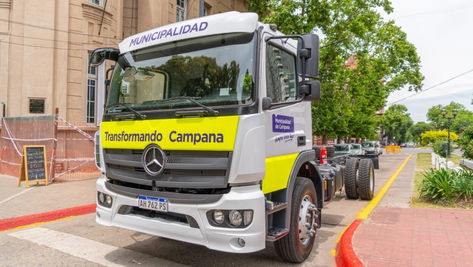 El Municipio incorporó cinco nuevos vehículos para fortalecer los trabajos de mantenimiento en la ciudad