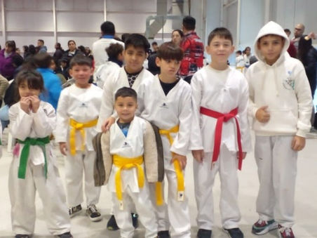 La Escuela Municipal de Taekwondo participó en importante torneo