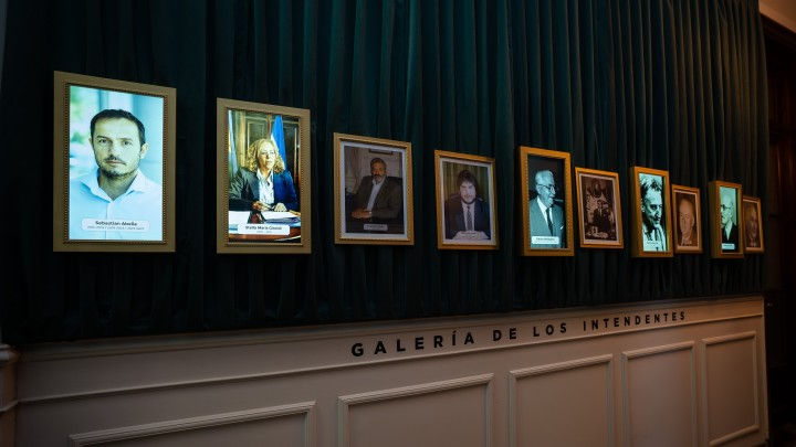 Reconversión del Palacio Municipal: ahora se presentó la renovada “Galería de los Intendentes”