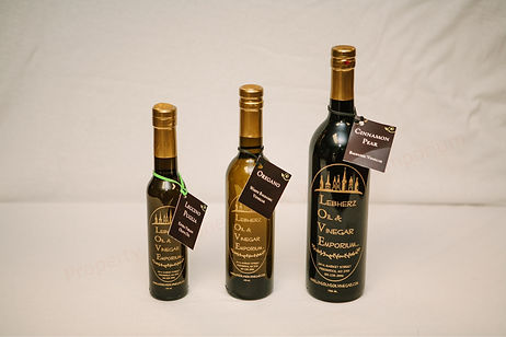 3 Different Sizes of Fresh Olive Oil & Vinegar Available