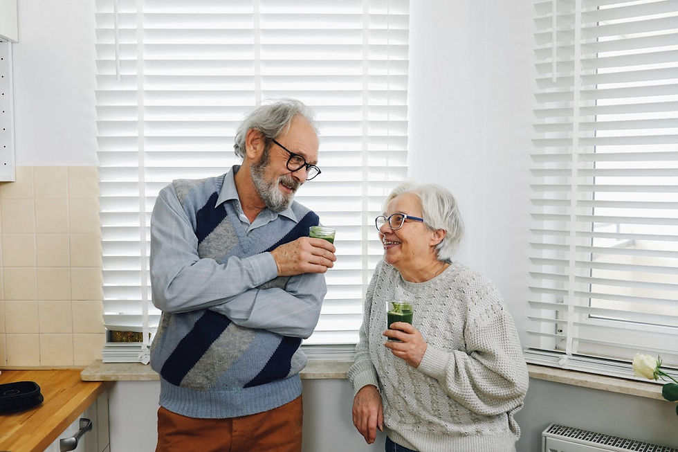seniors with smoothies