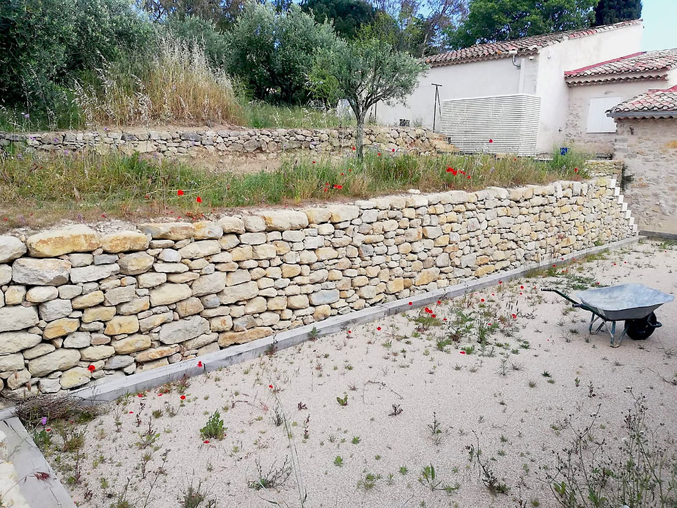 mur en pierre sèche