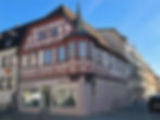 Bild zeigt eine Fassade eines Altbauhauses - Startseite Biro OHG