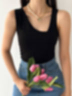 Thumbnail: Cropped collar
