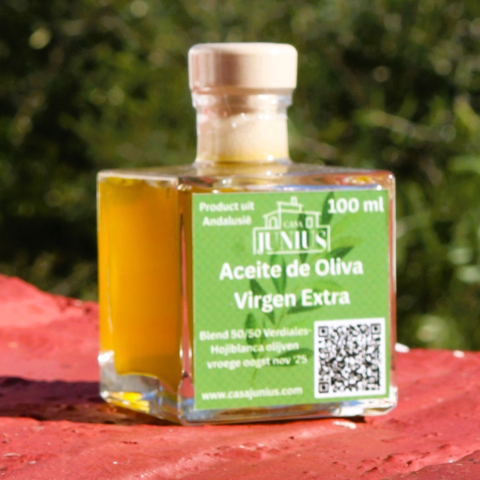 100ml 'Extra Virgin' olive oil (EVOO) glass bottle