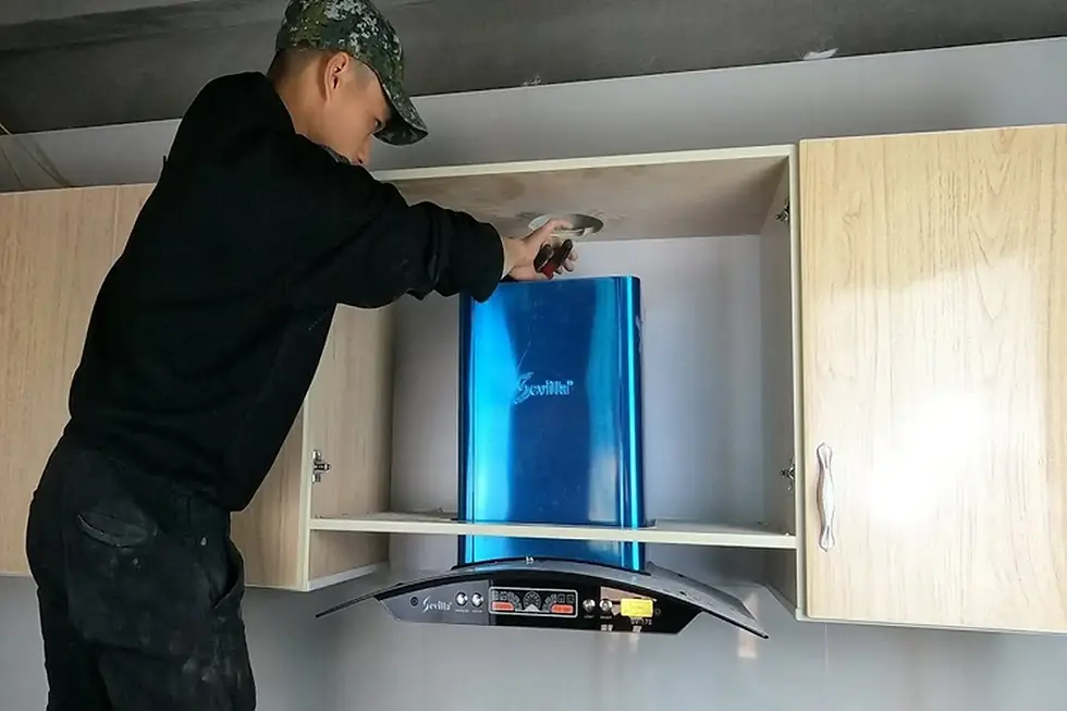 Cần tuân thủ các nguyên tắc lắp đặt máy hút mùi để đạt hiệu suất tối đa và tuổi thọ lâu dài cho máy. Nguồn: Sưu tầm.