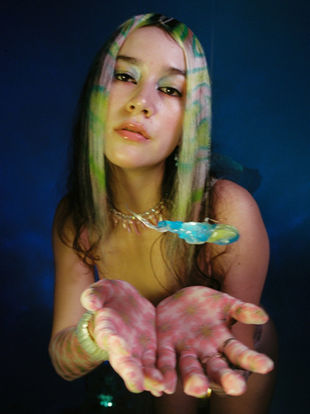 Kiko Mizuhara x Fruity Booty x Monika Mogi - Set Concept
