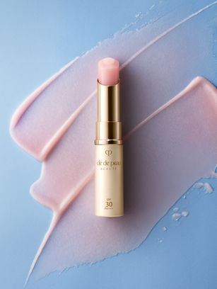 Clé De Peau Beauté  - Cosmetic Texture Styling 