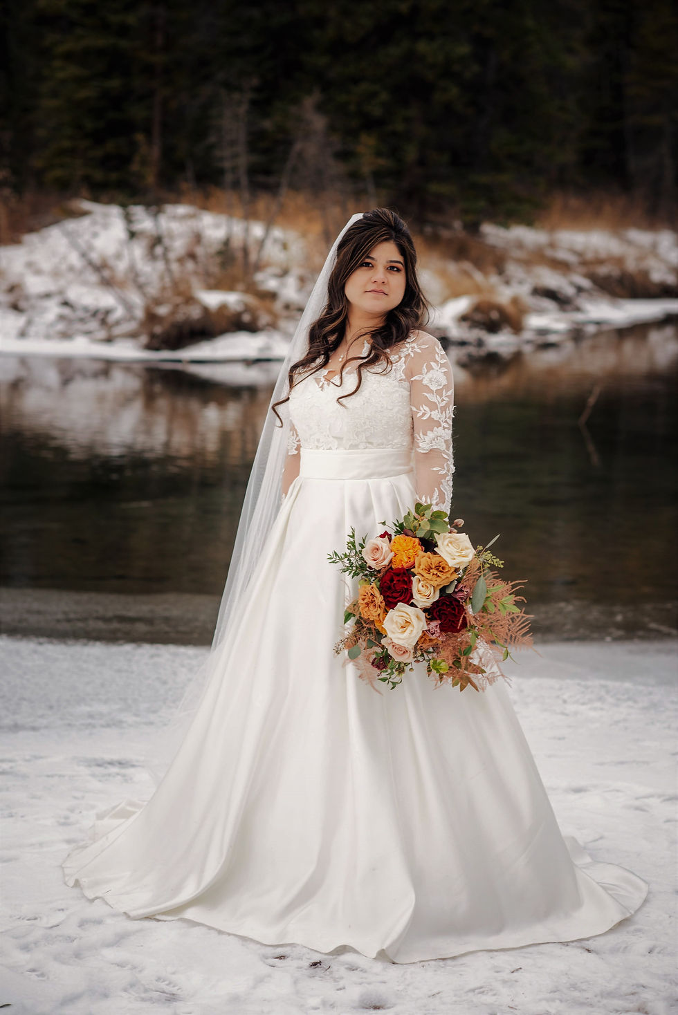 Elegant Fall Bride and her Elegant Bridal Bouquet