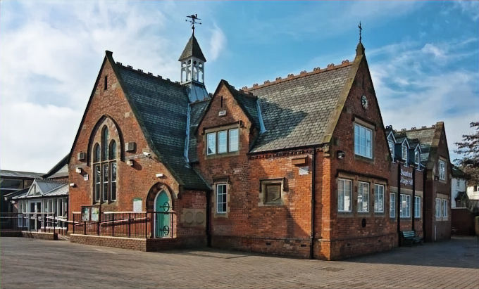 Swanland Jewellery and Antiques Roadshow       