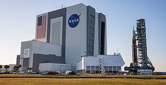 VAB_and_SLS.jpg
