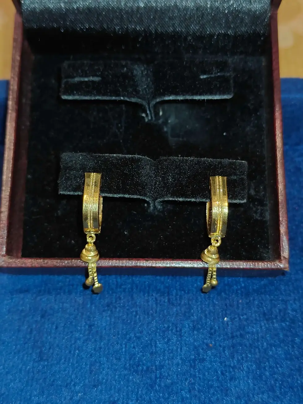 U Hoop Earrings Click Lock