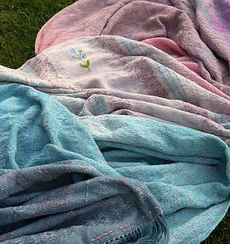 handgewebtes Tragetuch "Myositis" in Blau, Rosa und Grau