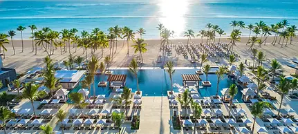 adults only pool with ocean view