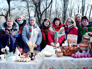 Масляна іде, красне сонечко веде....