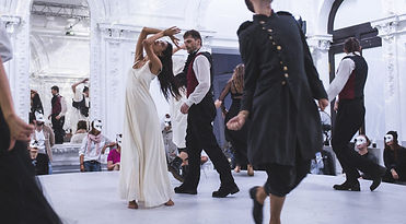 Maxim Didenko immersive performance
