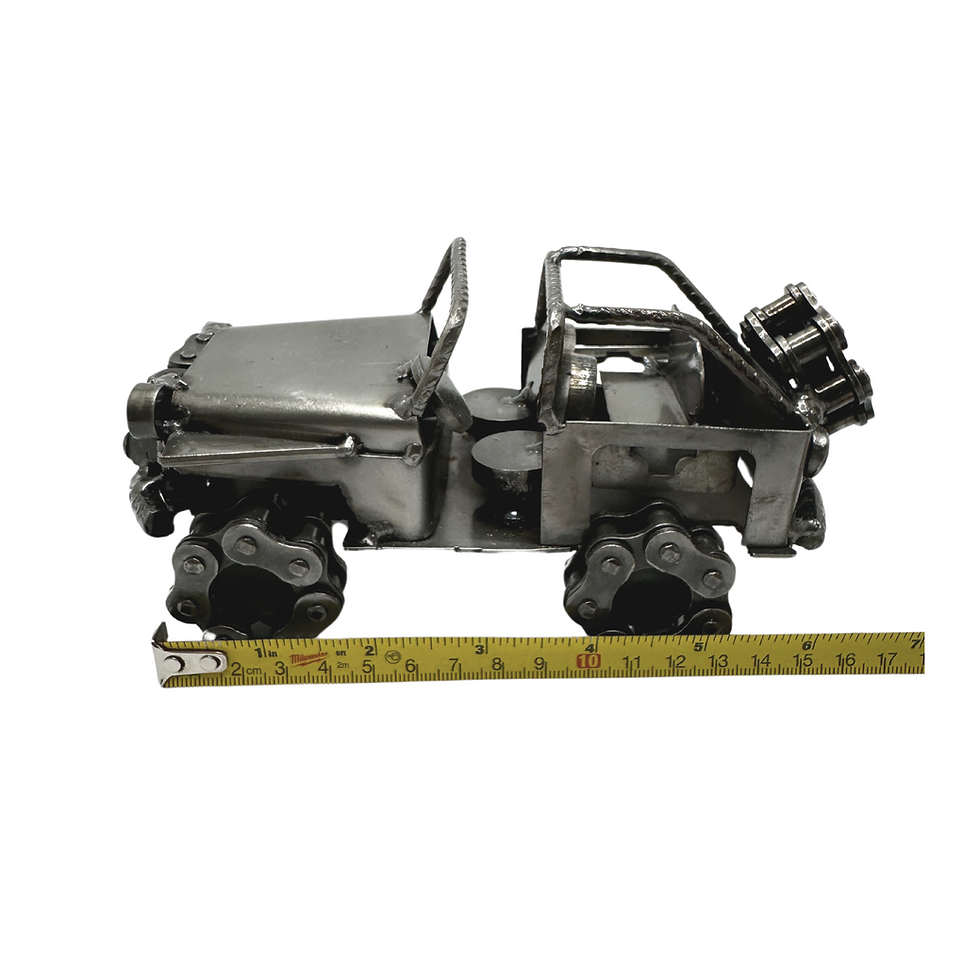 Miniatura: Artisan Mini Jeep Off-Road Crafted 4 x 4 Metal Recycled Auto Parts Sculpture