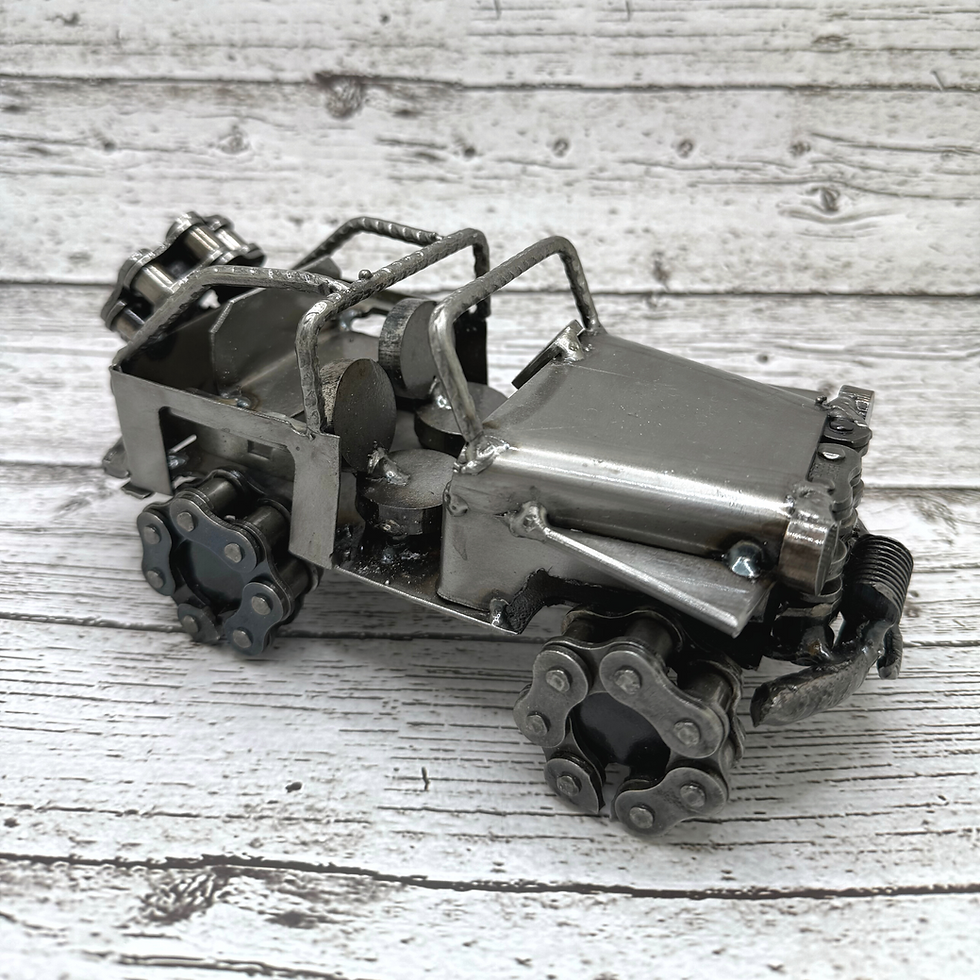 Miniatura: Artisan Mini Jeep Off-Road Crafted 4 x 4 Metal Recycled Auto Parts Sculpture
