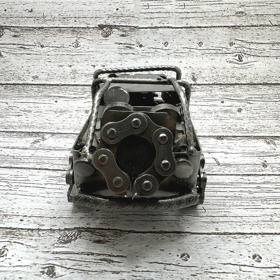 Miniatura: Artisan Mini Jeep Off-Road Crafted 4 x 4 Metal Recycled Auto Parts Sculpture