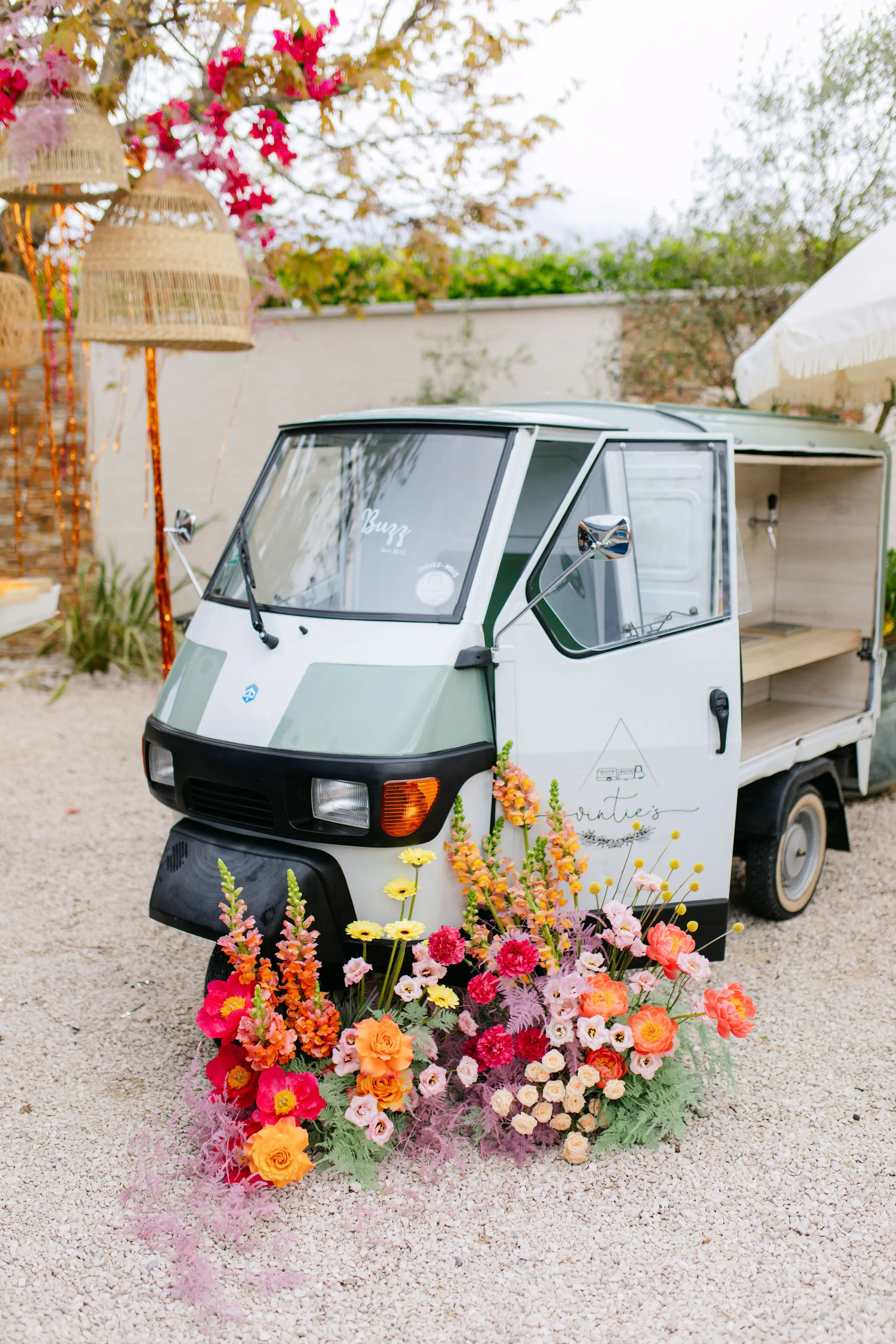 différents types de bars pour vin d’honneur mariage : cocktails, bar mobile et spritz