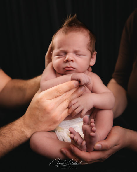 Charlene Gilbert - photographe - artiste - Amos - Nouveau-né - famille - studio