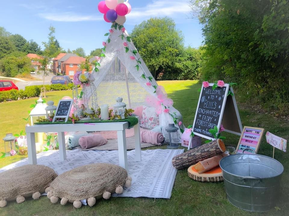 Thumbnail: Deluxe lace teepee chill out areas 