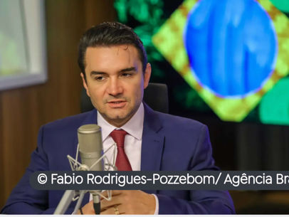 Economia
Ministro do Turismo diz que PEC das Praias tem pontos positivos