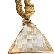 This is a still-in-the-box McKenzie Childs small hanging light. Gorgeous checkered design with gathered fabric chain. 

7.5”square x 45” h chain 


9”round x 9”h x about 24-30”chain