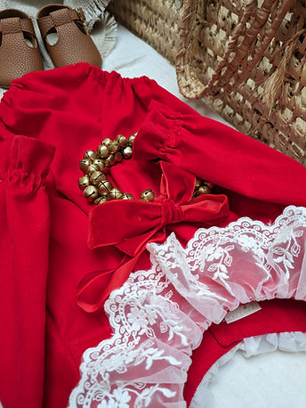 Barboteuse Velours Rouge.jpg