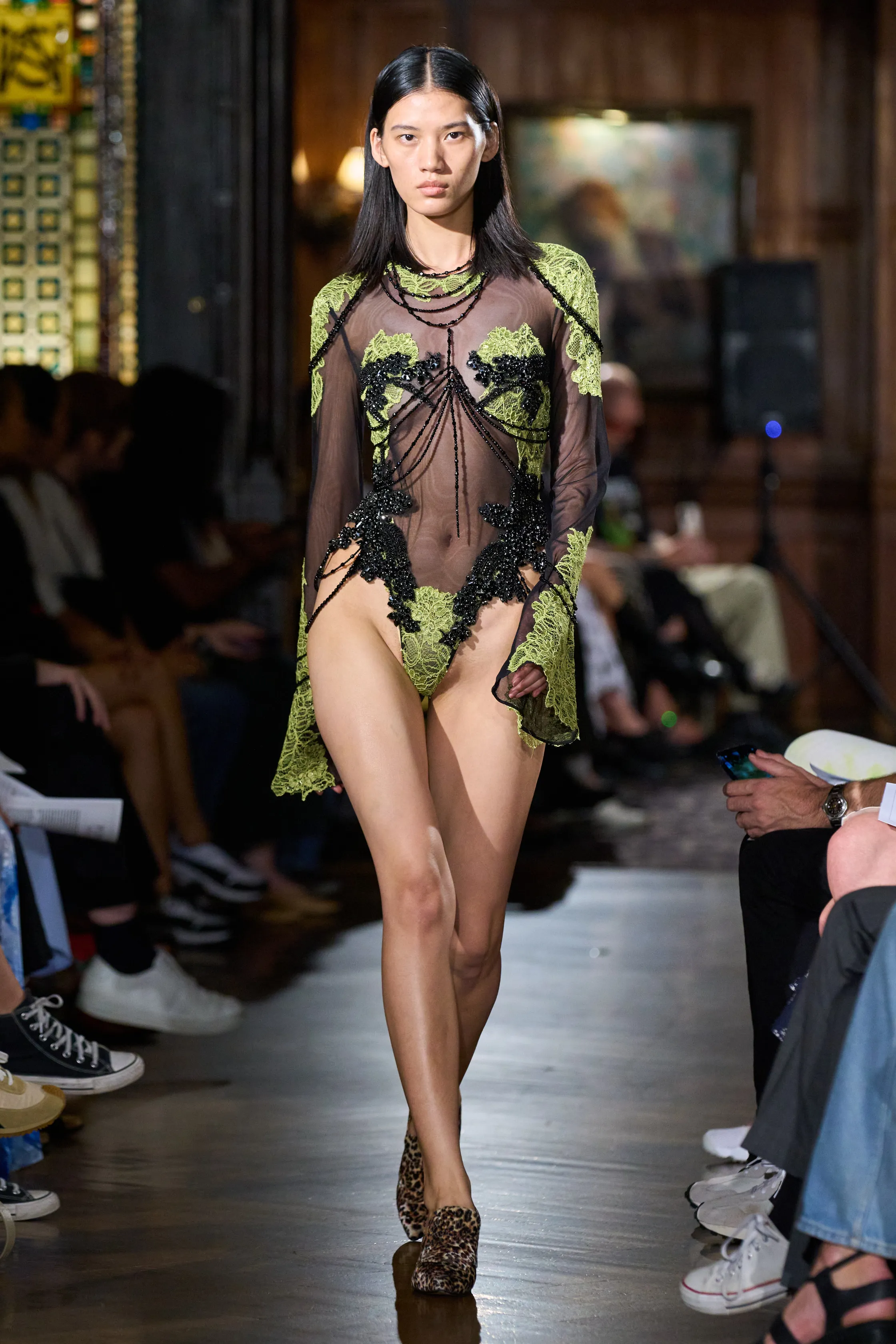 00021-puppets-and-puppets-spring-2023-ready-to-wear-credit-gorunway.jpg.webp