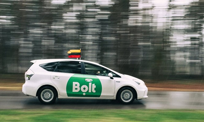 How to work with bolt company as courier