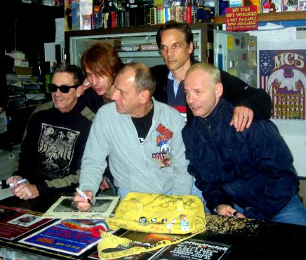 DKT-MC5 tour 2004
