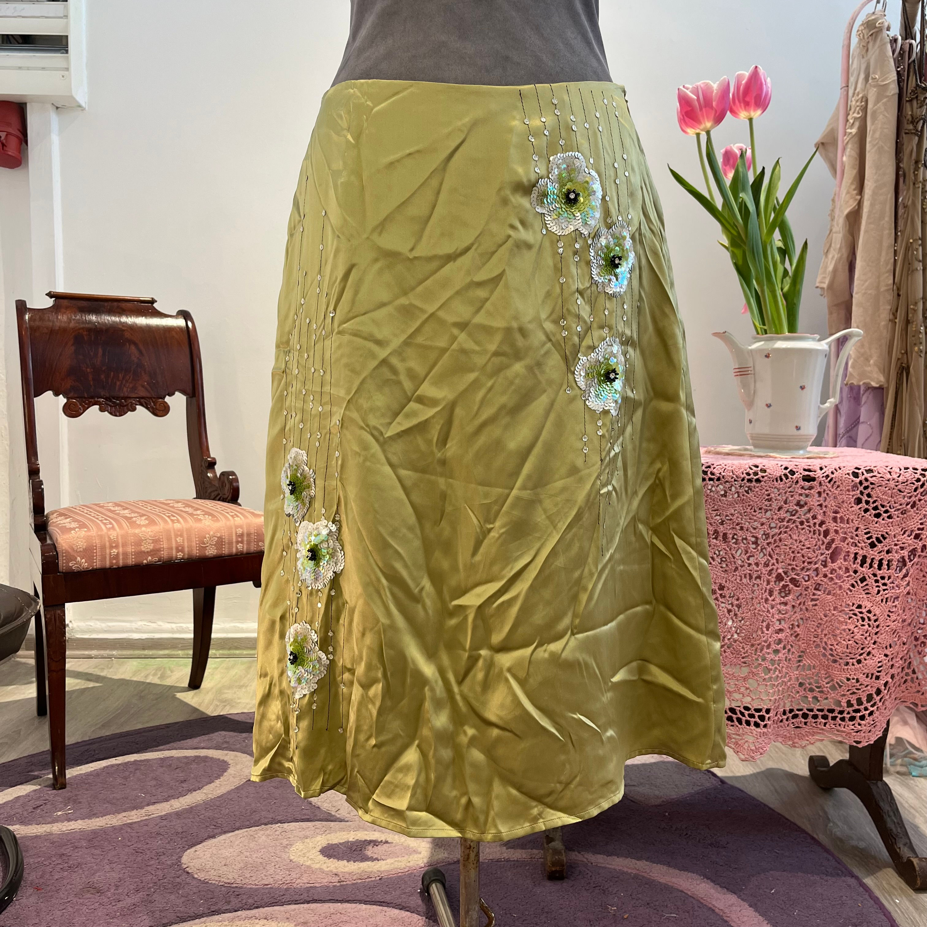 green beaded midi skirt (M-L)