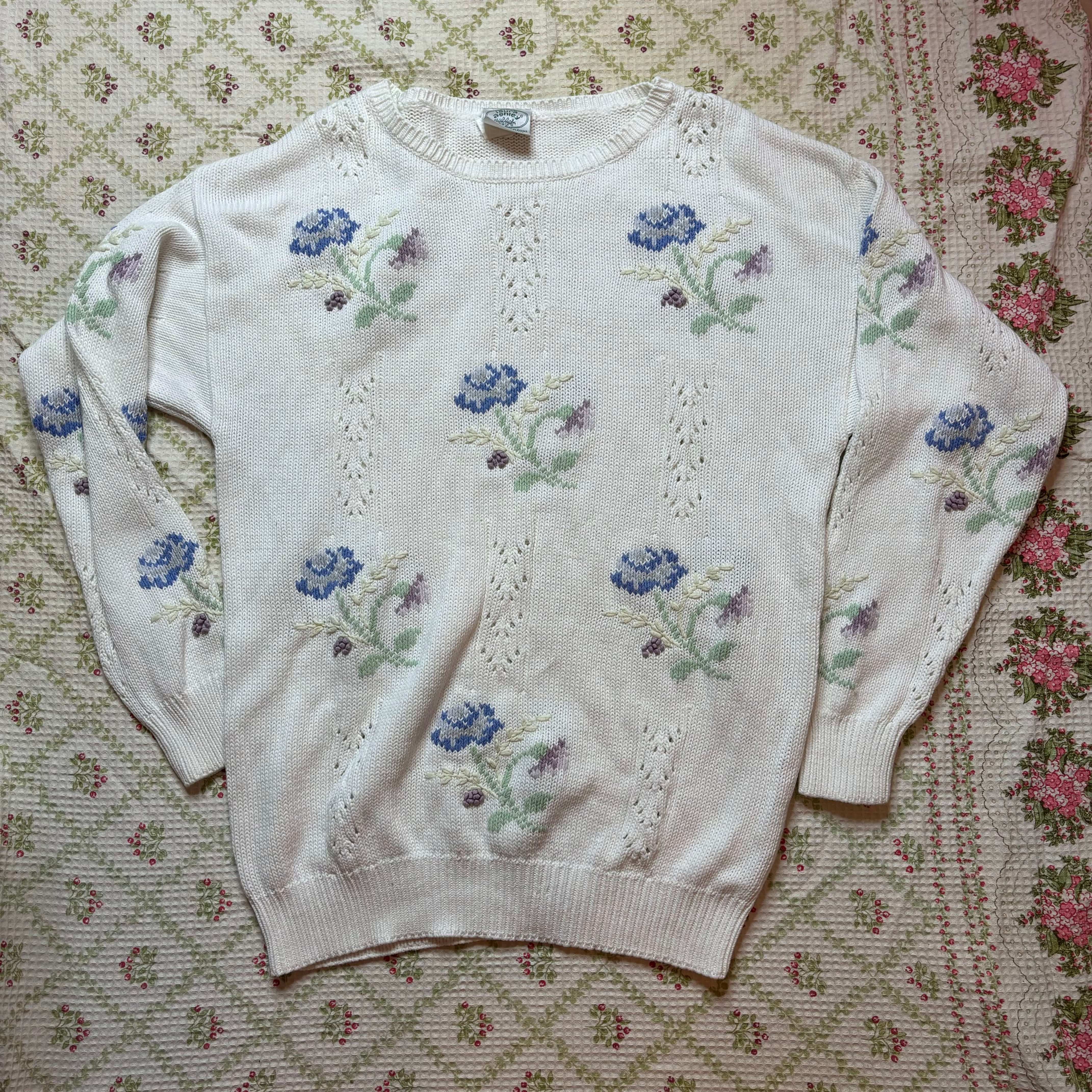 vintage Laura Ashley sweater (~L)