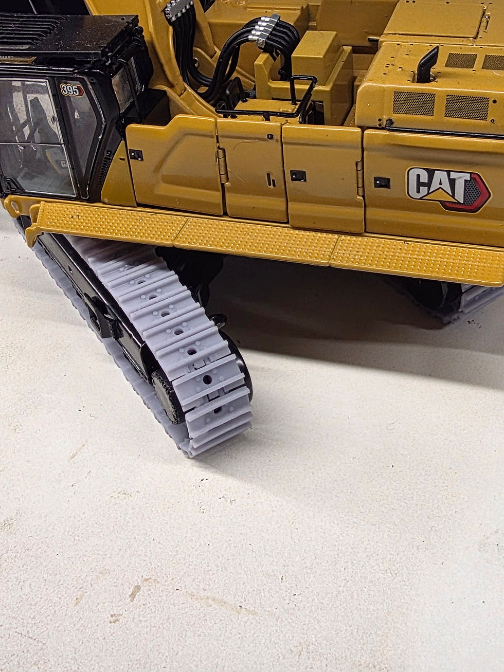 Thumbnail: CAT 395 standard width replacement tracks 