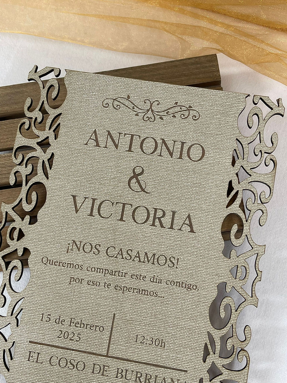 Miniatura: Invitación troquelada