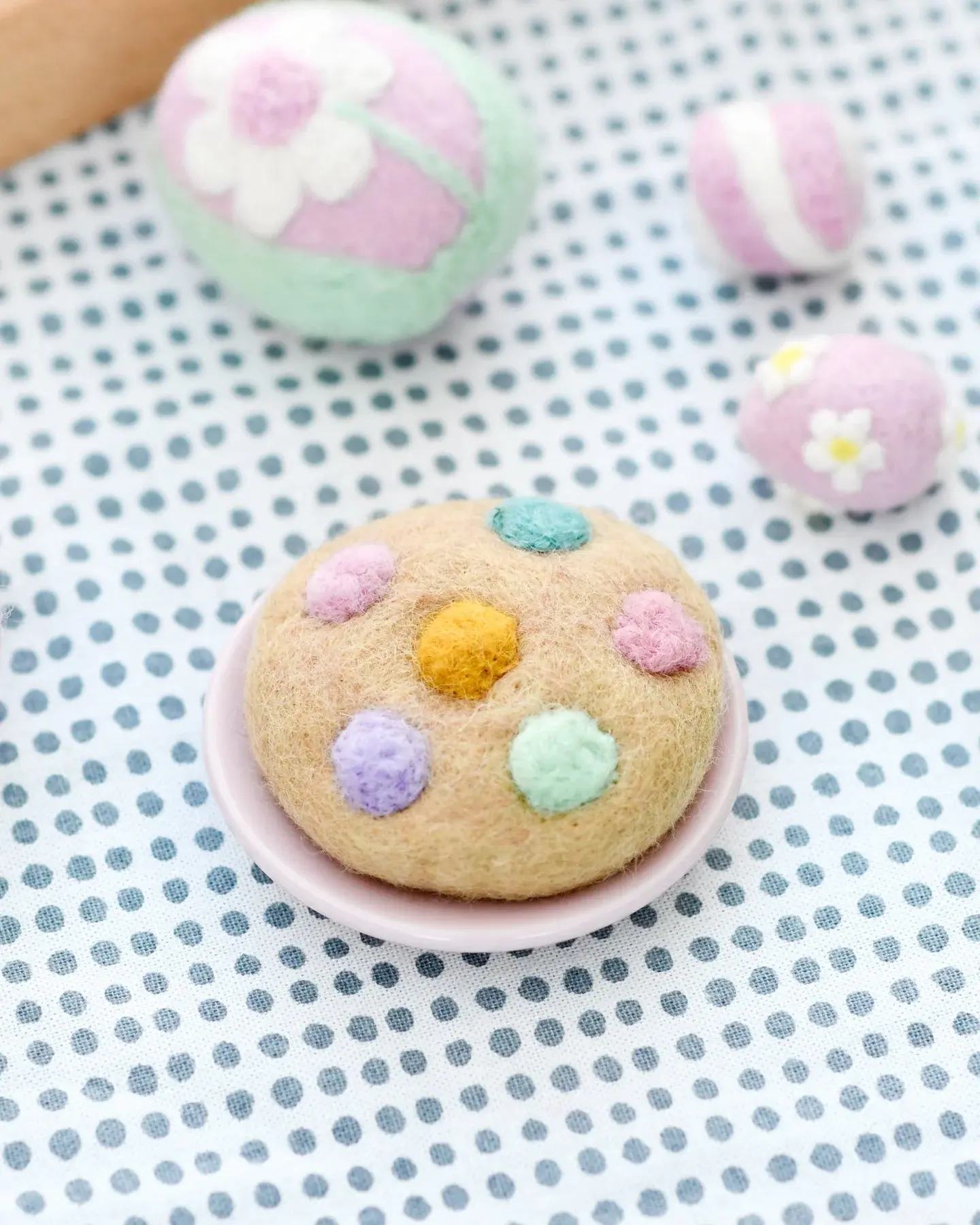 Felt Cookie – Pastel M&M

