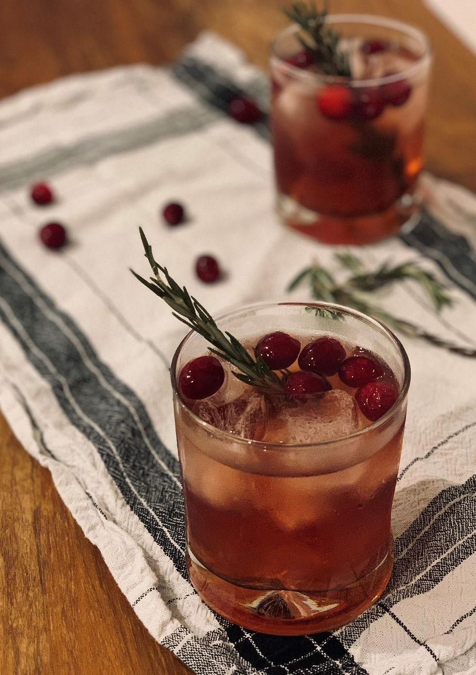 Cranberry and Clove Cocktail