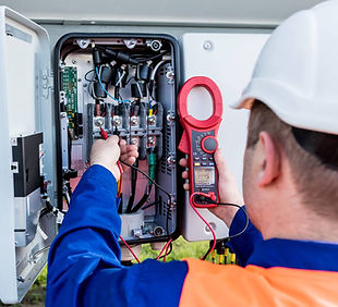 solar-repair-maintenance-o&m.jpg