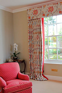 Traditional Sitting Room Curtain