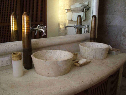 Casa Tasgar. Acabados en mármol
