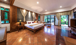 grad-pool-villa