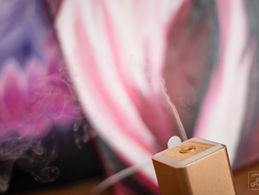 Purifier ses œuvres d'arts avec des huiles essentielles et des pierres précieuses