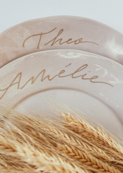 Assiettes calligraphiées
