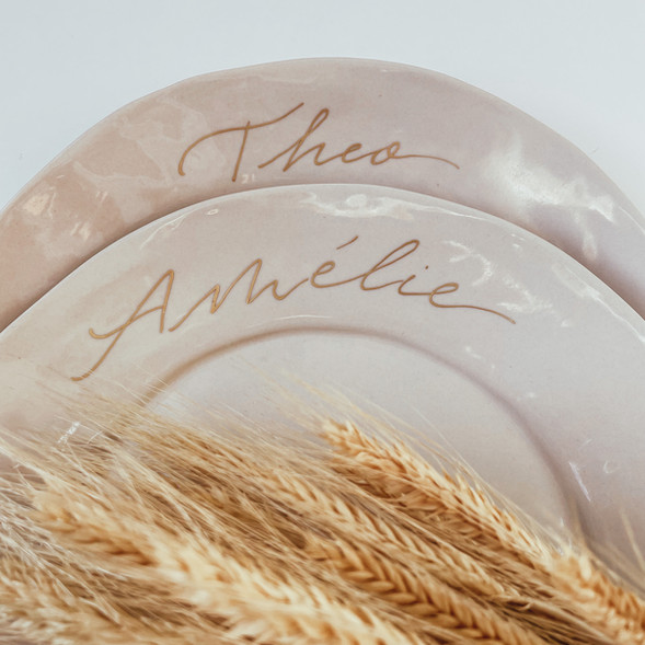 Assiettes calligraphiées