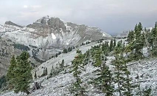 Rendezvous Bowl with a first dusting of snow- sign of good things to come!!