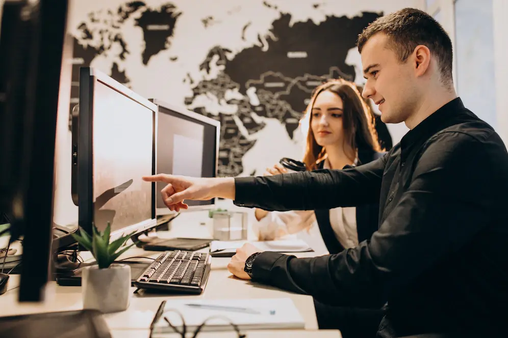 ¿Cómo comprar una página web?