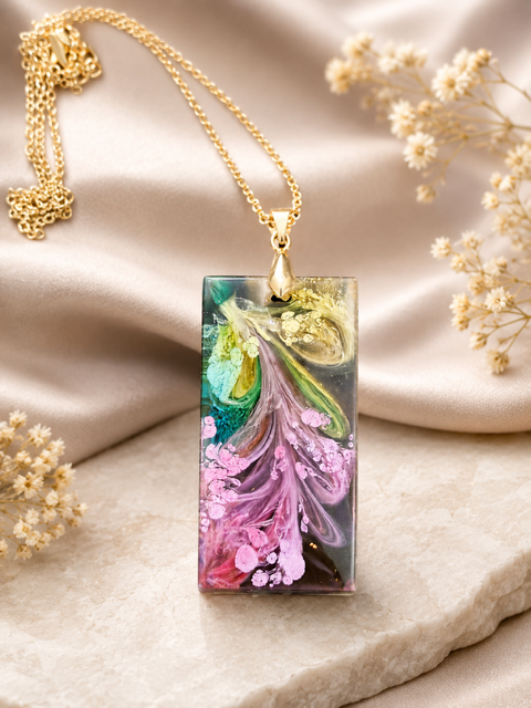 Petri Necklace